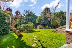 Photo 25- click for photo gallery